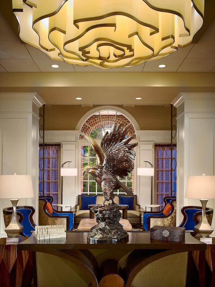 Hotel The At 3*